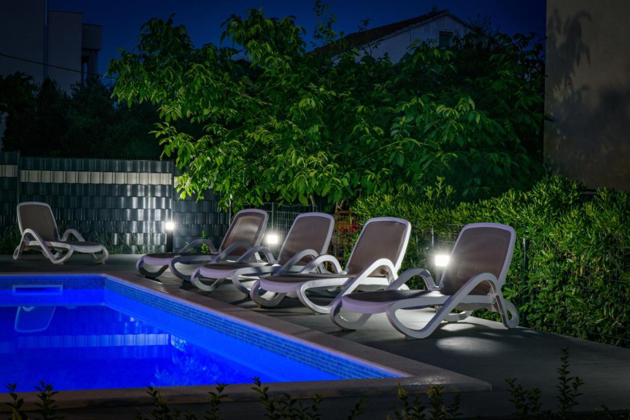 Seka Apartments With A Pool Kaštela 外观 照片